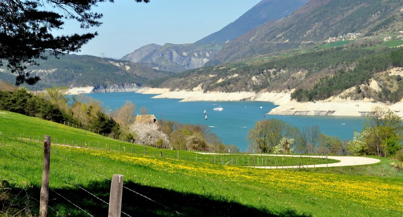 Découvrez Les Merveilles Autour Du Lac De Monteynard